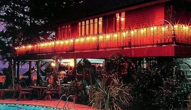 Jungle Bay Resort