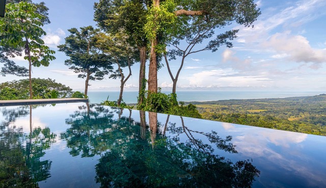 Jungle Luxury Villa 3BR w/Pool & Ocean View