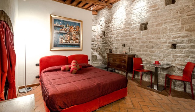 JUNIOR ROOM