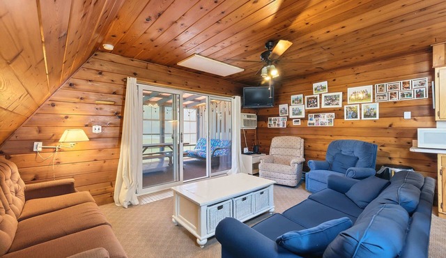 Juniper Presents: Chalet #50 Near Courts & Family Resort Fun