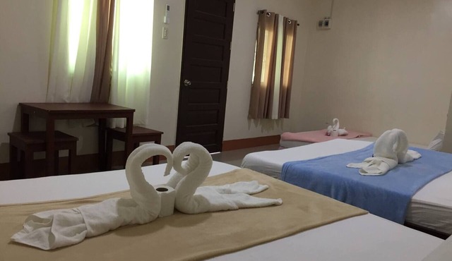 Junlyn Apartelle Single Room - Room good for 2
