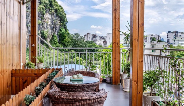 Junshe Boutique Guest House-Complementary pick up servie for a 3-night stay in a deluxe room