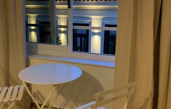 Just a 2Bd Central Apartment * Top Location *