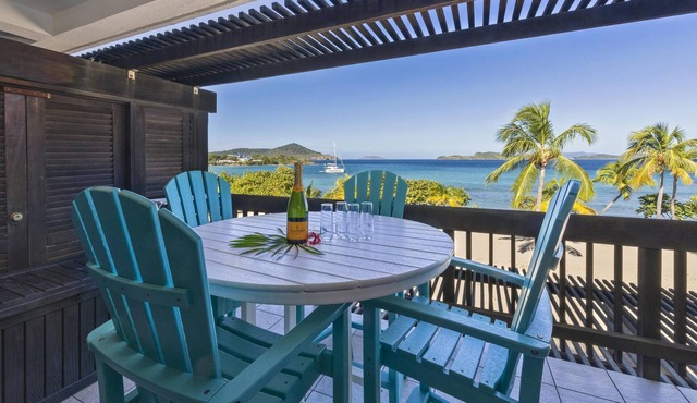 JUST REMODELED! Beachfront Villa, 2 Bed/2 Bath, Building B