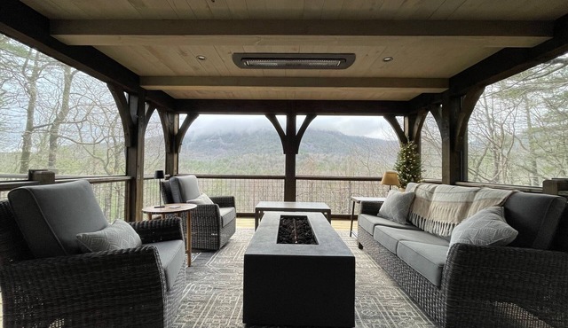 JUST RENOVATED! Dog-friendly Cozy Cabin With Mountain View & Fire Pit