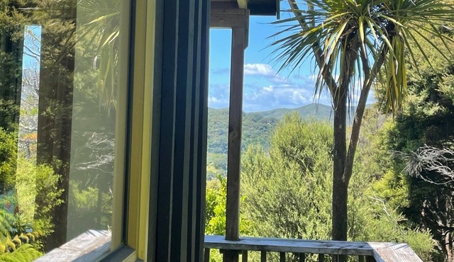 Kaka Cottage , great sea views