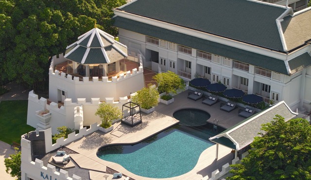 Kalanan Riverside Resort
