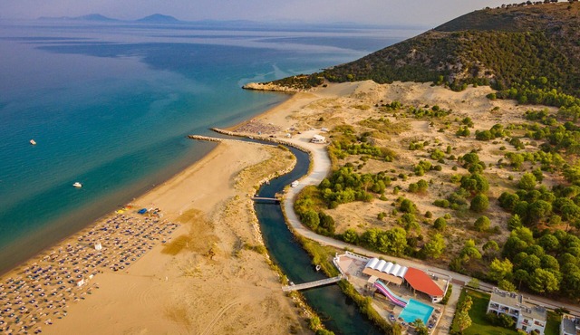 Kalogria Beach Apartments