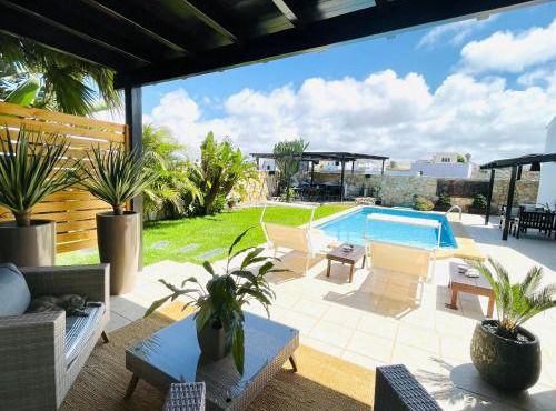 Kalufa Surf House
