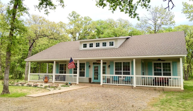 Kamden's Place 4bed/2bath sleeps 16 - Kayaks included!