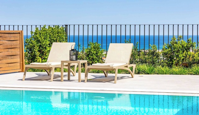 Kamelia Villa 2 - Four Bedroom Villa, Sleeps 7