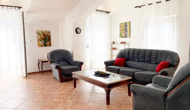 Kampe Apartments