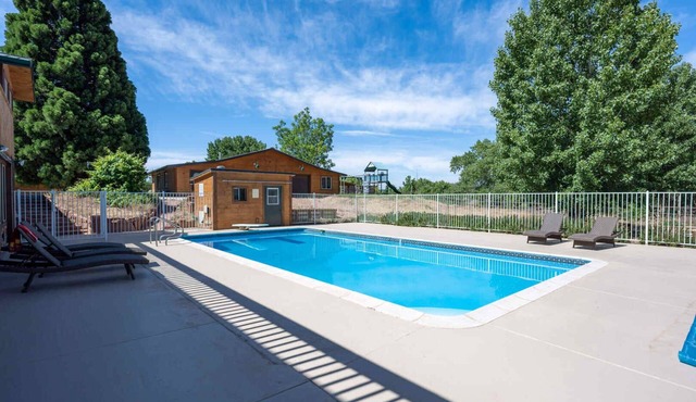 Kanab Retreat w/Pool | Near Zion & Bryce