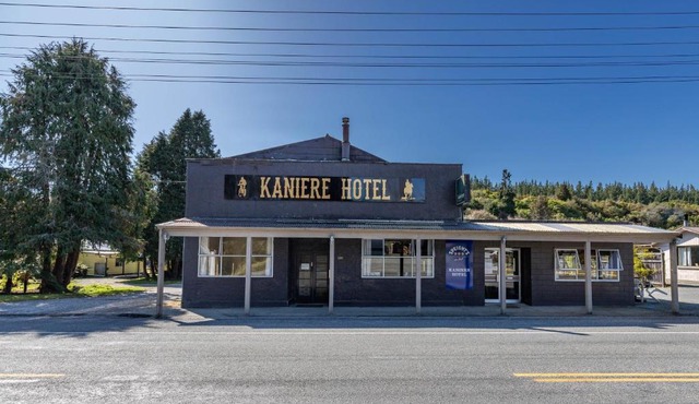 Kaniere Pub