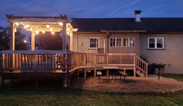 Kanto House - Large Deck and Fenced in Yard - In Town - Pets OK