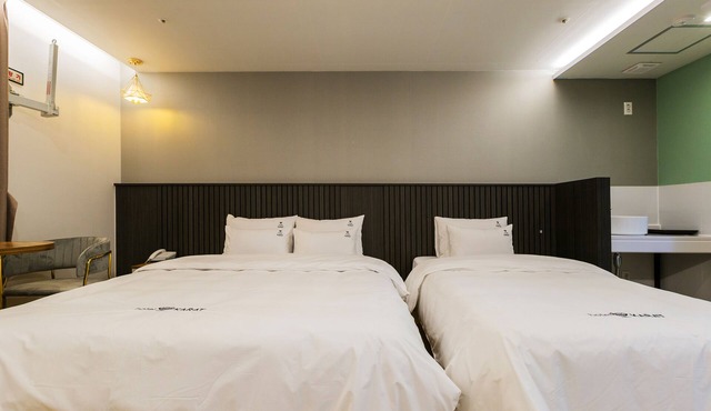 Karat Hotel
