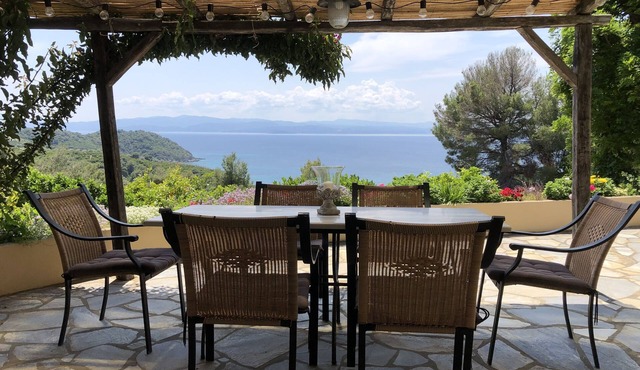 Karavotsakisma Studio & Villa accommodation with Pool.