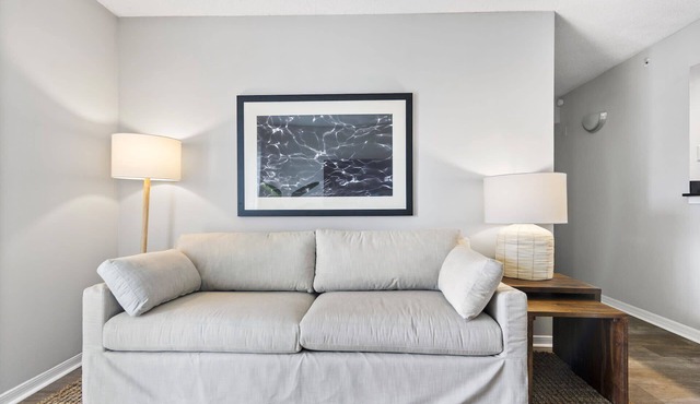 Kasa | Comfy 2 BD + Self Check-In | Delray Beach