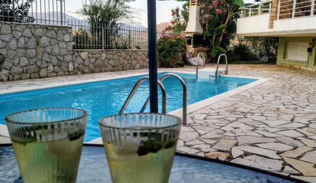KASSANDRA VILLA - HOUSE WITH VIEW & POOL