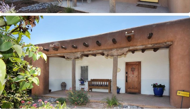 Kateri Compound: 2 homes Ideal for Holiday Friends & Family; Hot Tub Too!