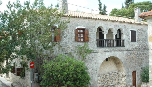 KATSANEIKO Stone built Mansion with Private POOL