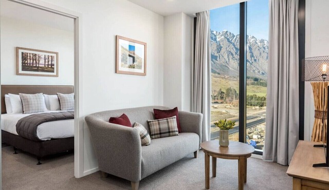 Kawarau View - Modern Apartment