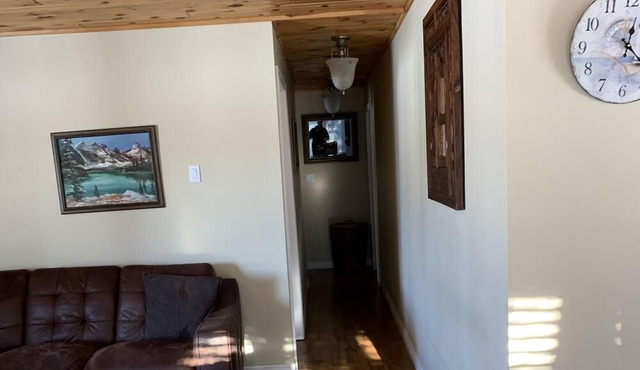 Kawartha Lakes Cottage Rental, Waterfront Cottage in the Pigeon Lake Area
