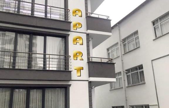 Kaya Apart