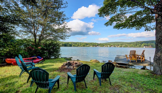 Kayak, Paddleboard, or Boat to Restaurants & Ice Cream on Long Lake