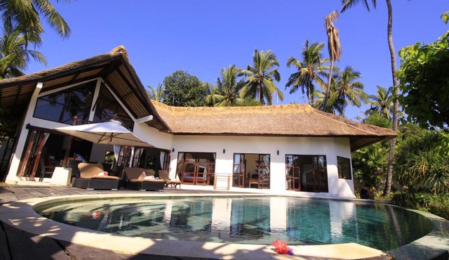 Kembali Villa