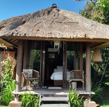 Ketewel Bed & Breakfast Yoga Room