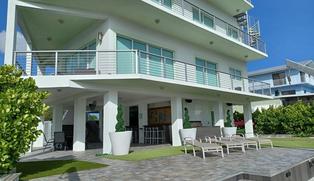 KEY LARGO WATERFRONT RETREAT'