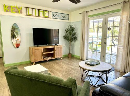 Key Lime Cottage - waterfront