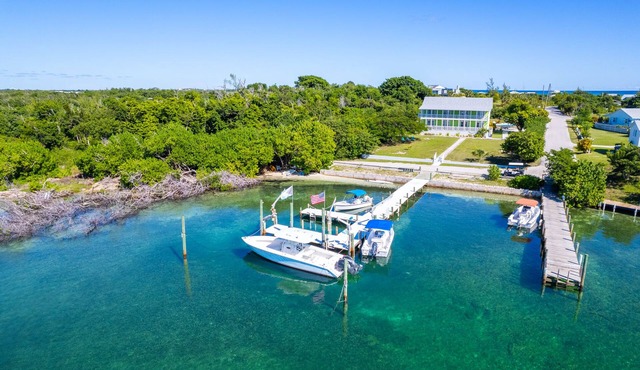 Key Lime House with a 100’ dock: A Solar-Powered Waterfront Oasis on Black Sound