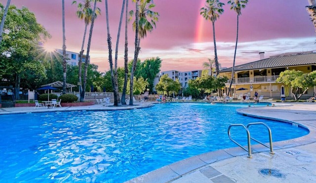 KeyLuxe, Jacuzzi—Pool—Gym—Tennis, Walnut Creek