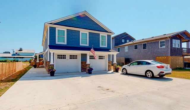KH3111B: Seas the Day | Walk to Beach | Patio | Kitchenette