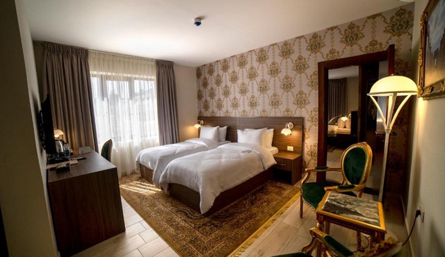 Khan Khediwe Hotel