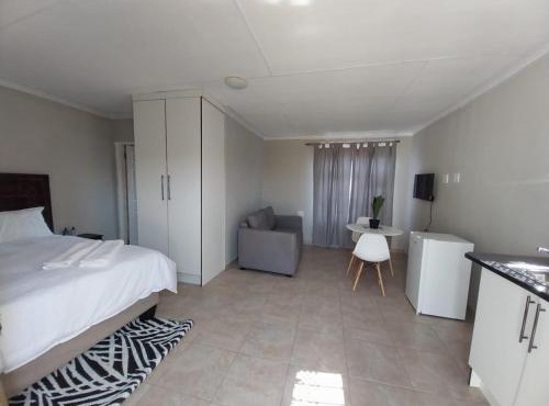 khutsong Apartments