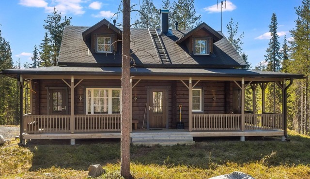 Kiehtäjän kuohu by Interhome