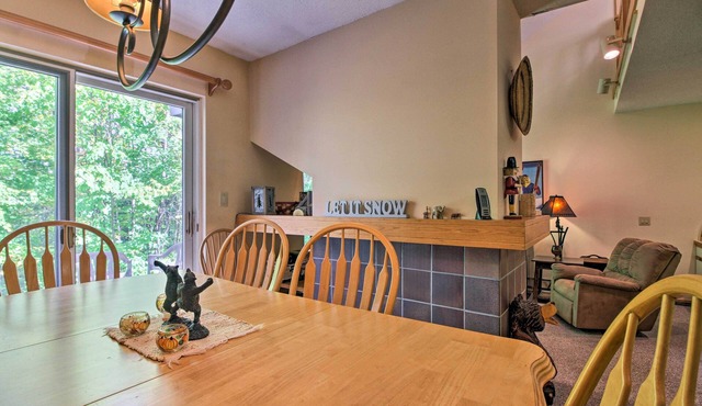 Killington Condo w/Spa ~ 3 Miles to Ski Resort!