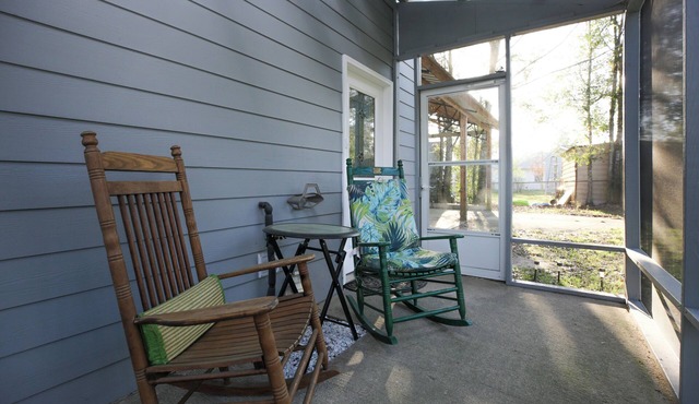 Kimberly: Studio, 0.5 BA Apartment in Pensacola, Sleeps 2
