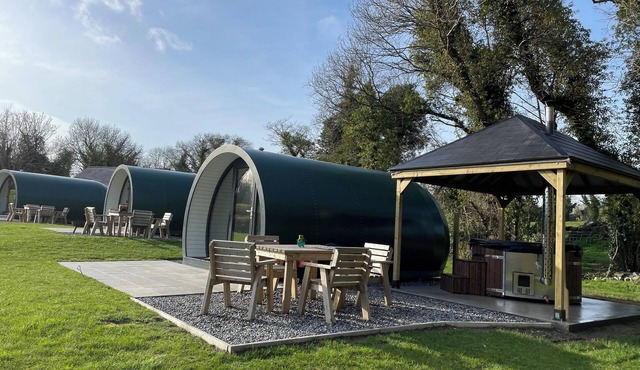 Kinelarty Luxury Glamping Pods