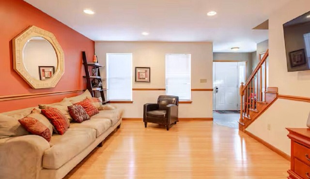 King Bed- Dorney Park- Wineries-, Steam Shower-2 Tier Patio