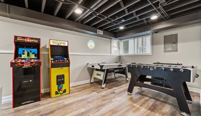 King Bed, Game Room & Fire Pit | LCP Collection
