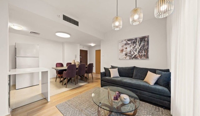 King David 3BDR/Parking in city center
