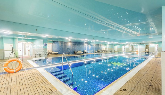 King David Residences: Spacious 3-bdrs 3-bths with Pool, Gym & View in Jerusalem