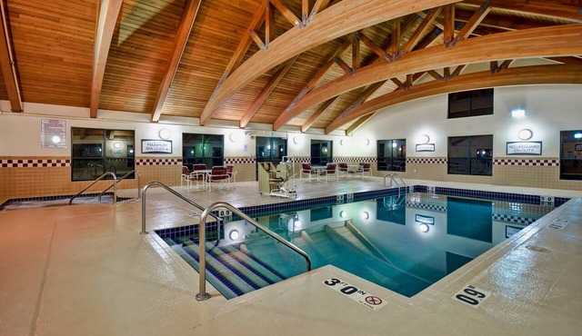 King Suite | Free Breakfast. Pool and Hot Tub