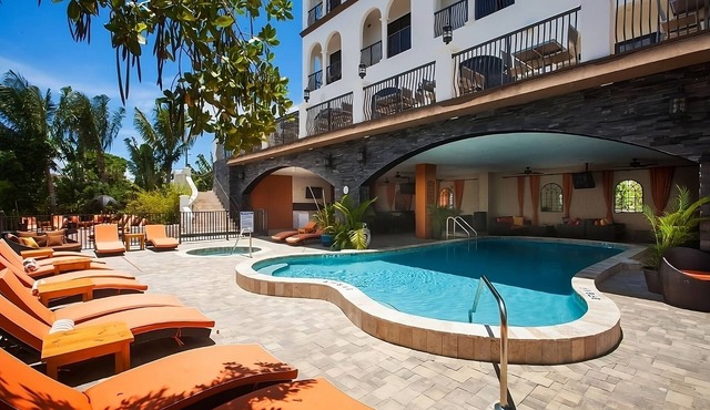 King with View and Balcony at The Hotel Zamora, Free Parking, Pets Allowed