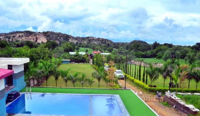 Kisan Farm House | Serene 2BR Villa with Private Pool & Garden, Hillside Stay