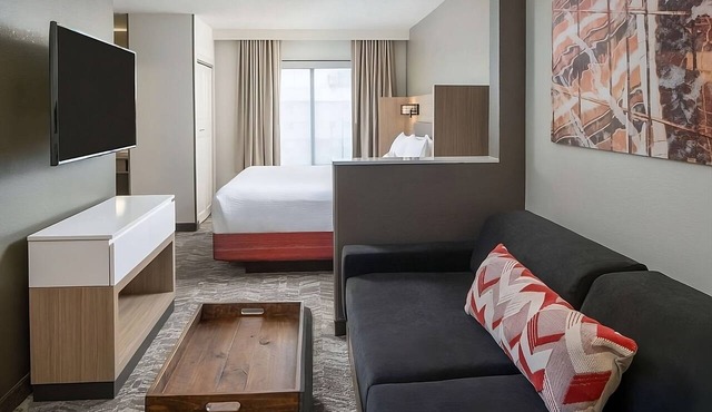 Kitchenette, Pool, Pet-friendly, Free Parking! Nashville At Its Best!